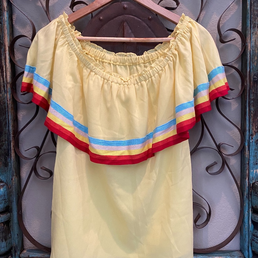 entro off the shoulder blouse L